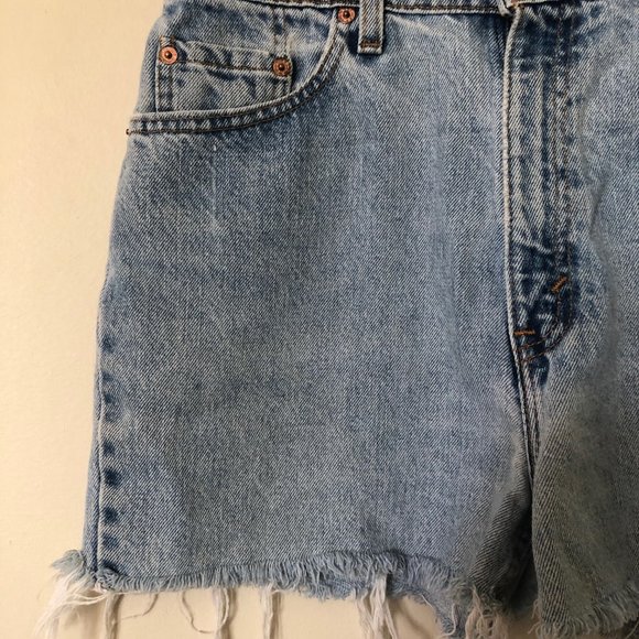 vintage Levi's 512 distressed shorts - Picture 2 of 7